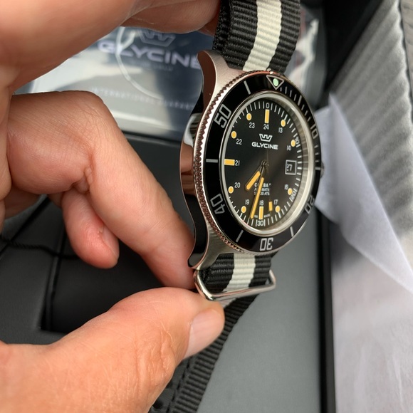 GLYCINE Swiss Made AUTOMATIC - Picture 10 of 11